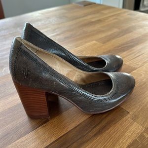 Frye Carson Pump, Gray, size 7